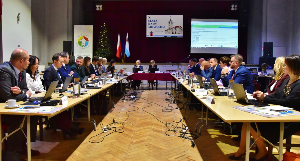 Zdjęcie przedstawia Radę Miejską Kościana