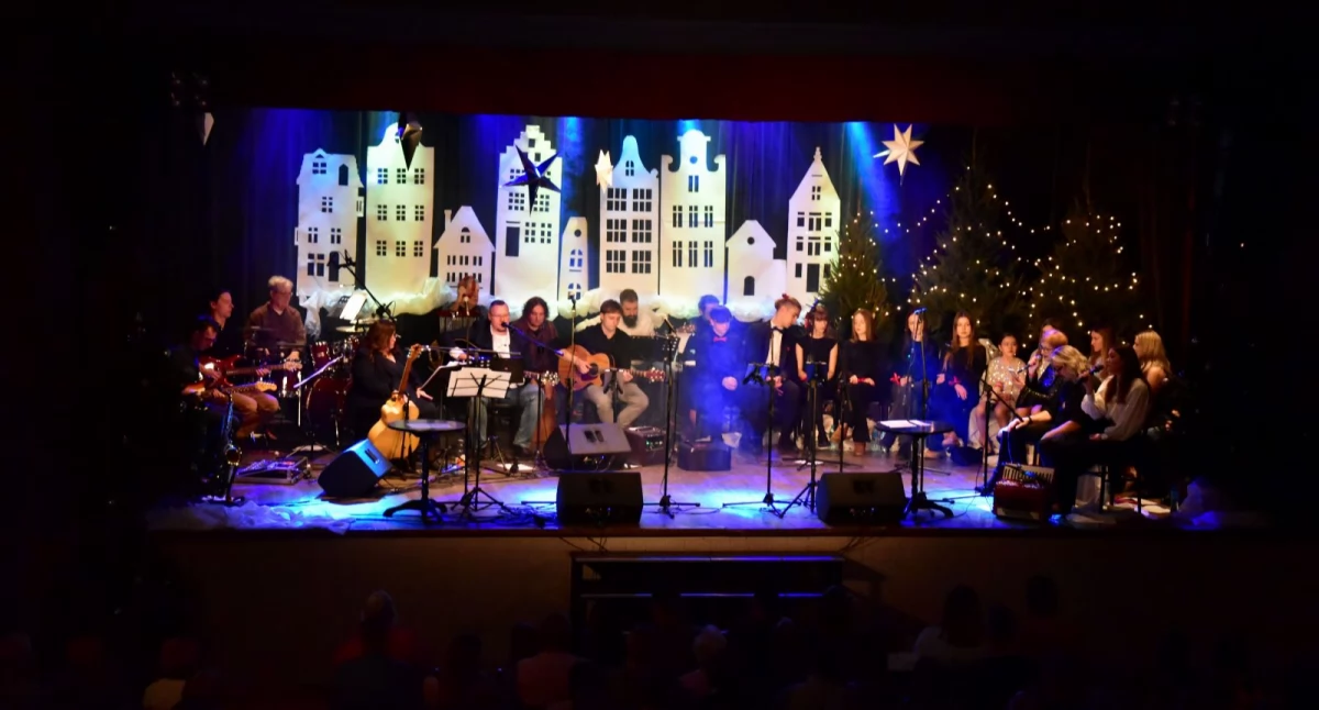 Zdjęcie przedstawia Świąteczny Koncert Charytatywny w Kościanie