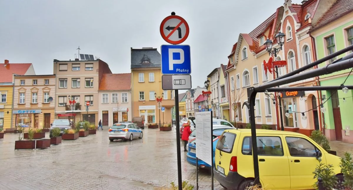 Zdjęcie przedstawia kościański Rynek