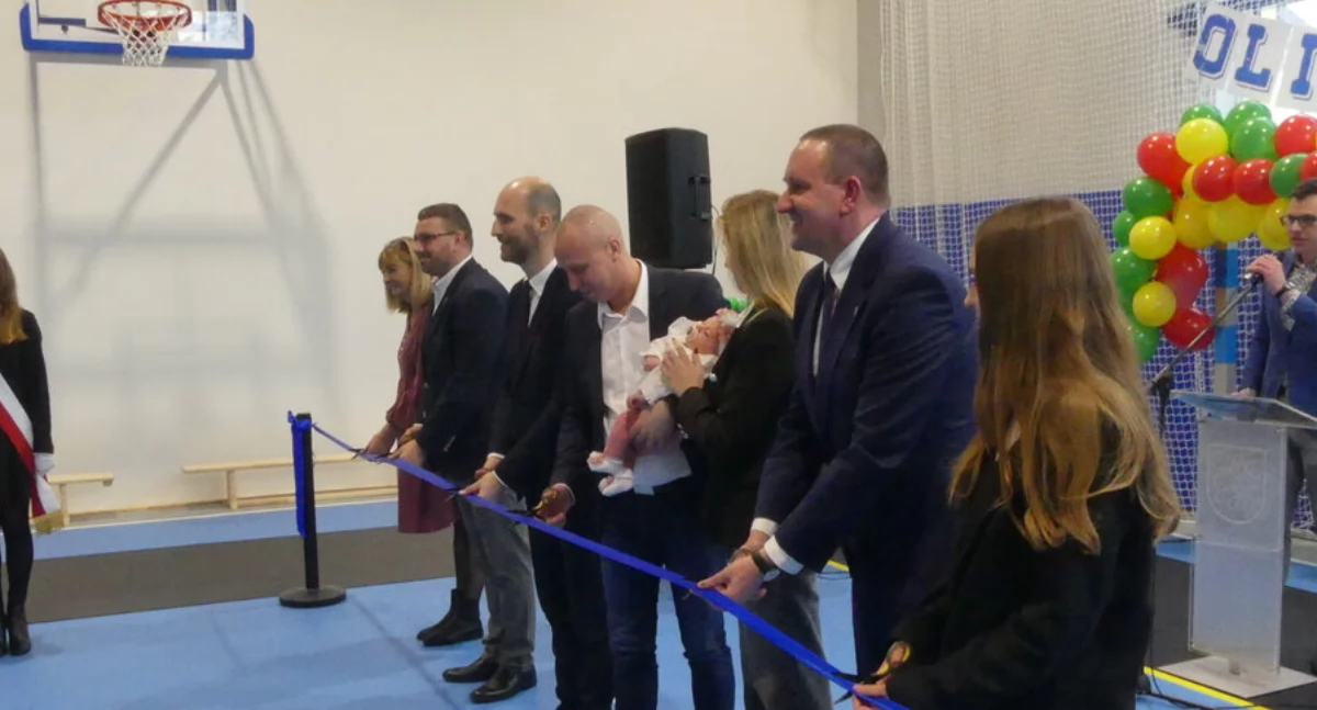 Inwestycje i remonty, Otwarcie sportowej Olimpia Czempiniu - zdjęcie, fotografia