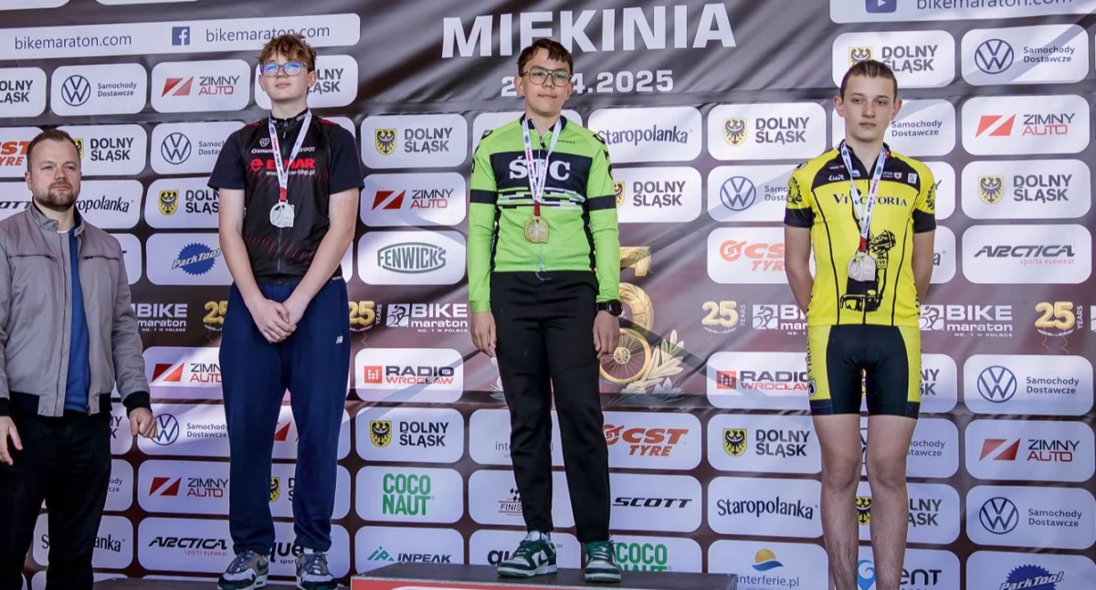 Inne sporty, Zawodnicy Śmigielskiego Towarzystwa Cyklistów złotymi medalami! - zdjęcie, fotografia