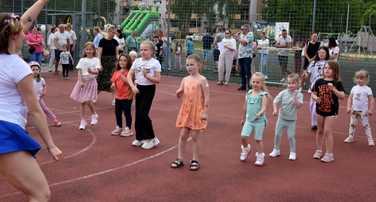 Imprezy różne, Festyn rodzinny osiedlu Konstytucji [ZDJĘCIA] - zdjęcie, fotografia