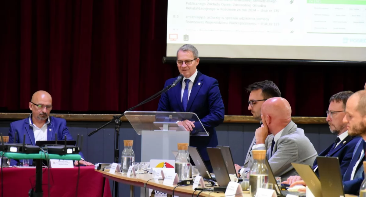 Sprawy lokalne, Jednomyślne absolutorium burmistrza! - zdjęcie, fotografia
