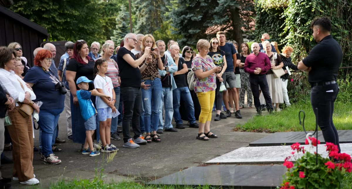 Historia, Nocne zwiedzanie powiatu kościańskiego przybyły tłumy! - zdjęcie, fotografia