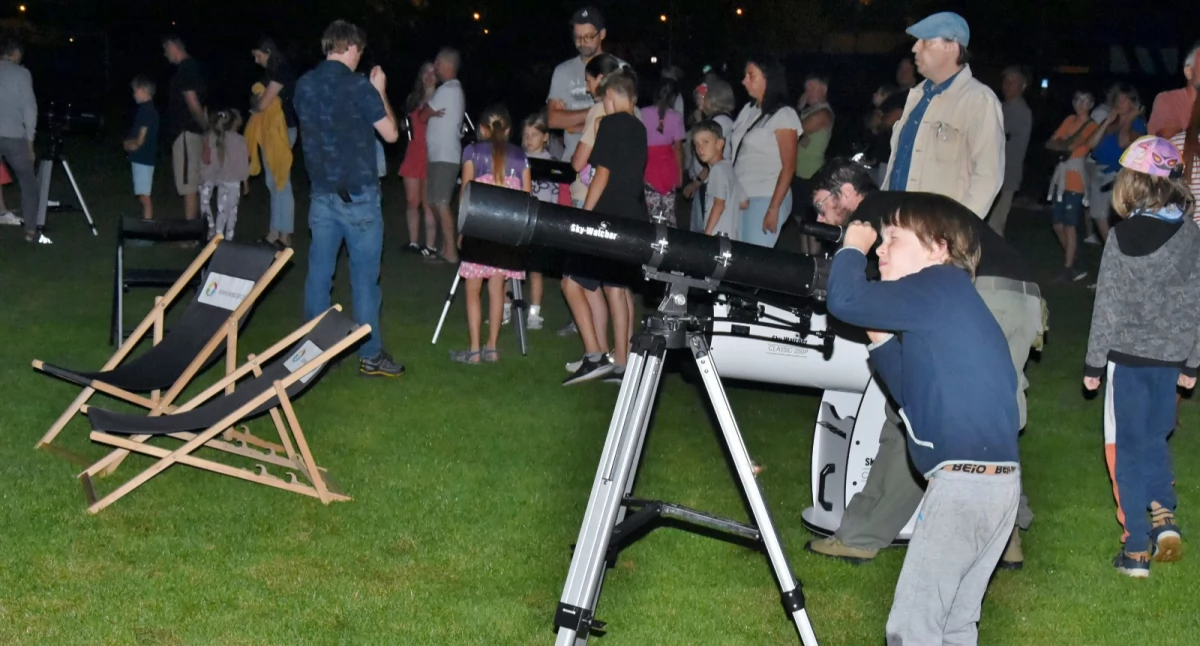 Imprezy różne, Kościańska Teleskopów Nocne obserwacje nieba Kościanie [ZDJĘCIA] - zdjęcie, fotografia