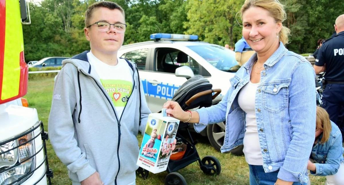 Charytatywne, Zebrano prawie tysięcy złotych! Udane Serca - zdjęcie, fotografia