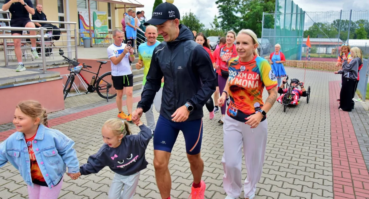 Charytatywne, Dominik Wolff rozpoczął kolejne charytatywne wyzwanie [ZDJĘCIA] - zdjęcie, fotografia