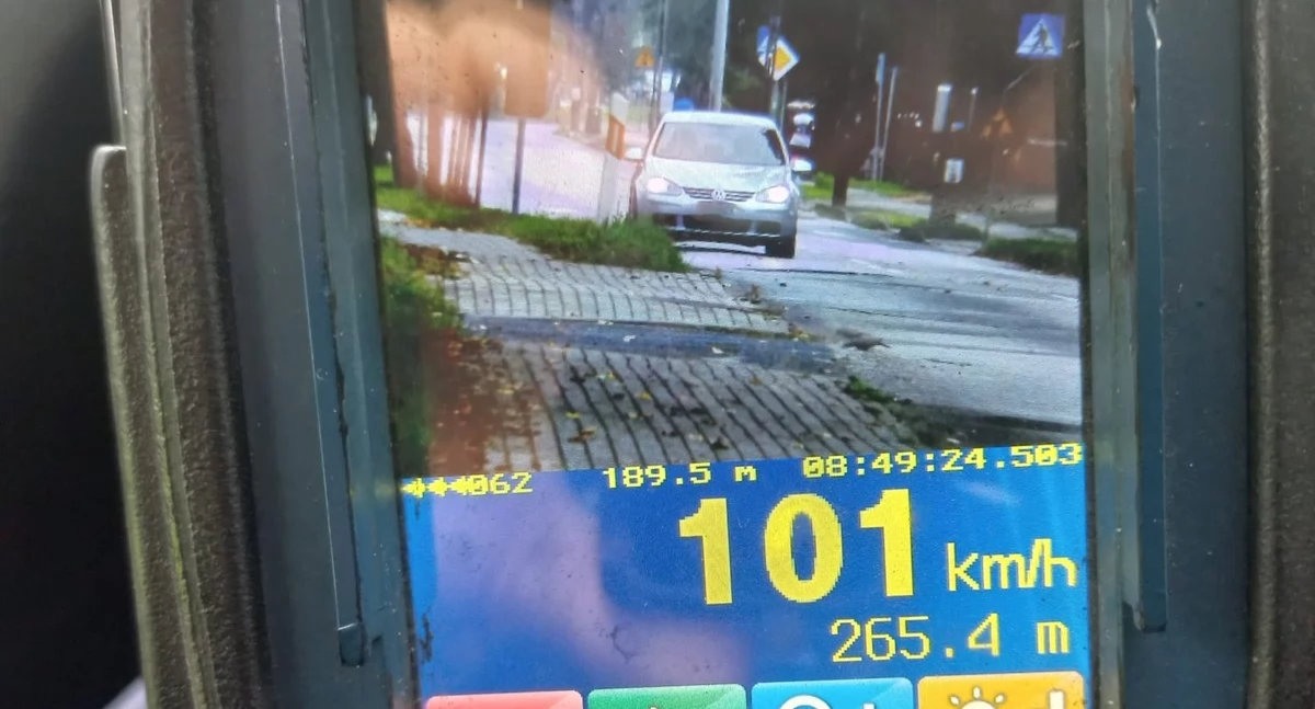 Kronika kryminalna, latek stracił prawo jazdy dwóch miesiącach - zdjęcie, fotografia