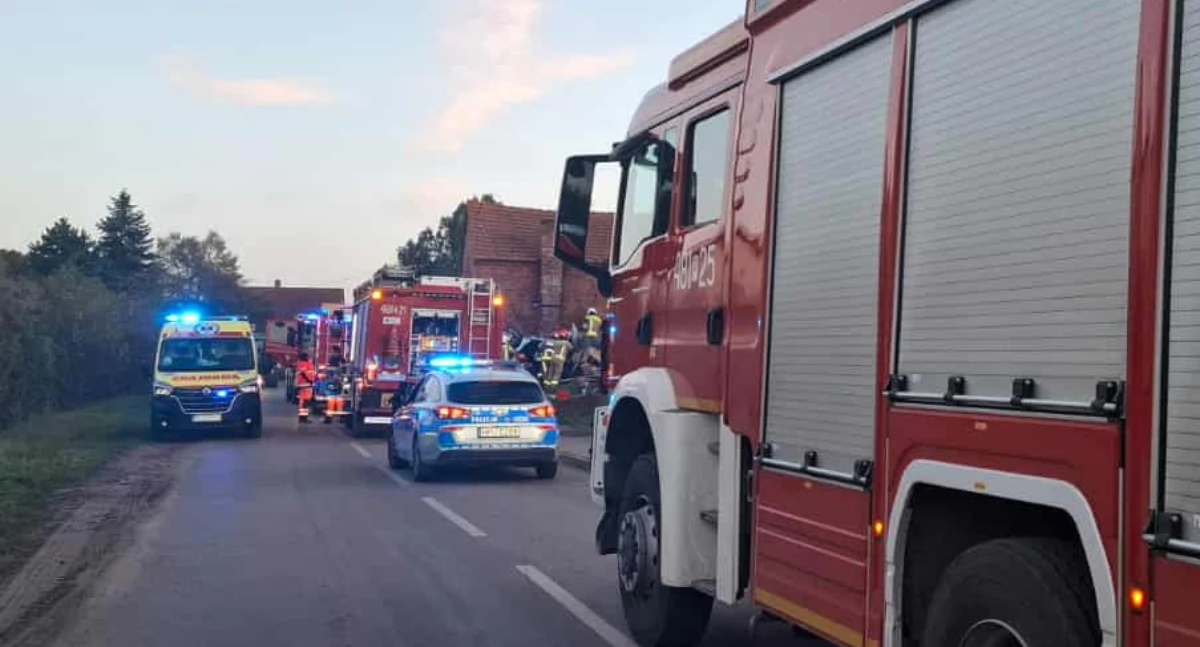 Wypadki drogowe, Poważny wypadek Wonieściu miejsce śmigłowiec - zdjęcie, fotografia