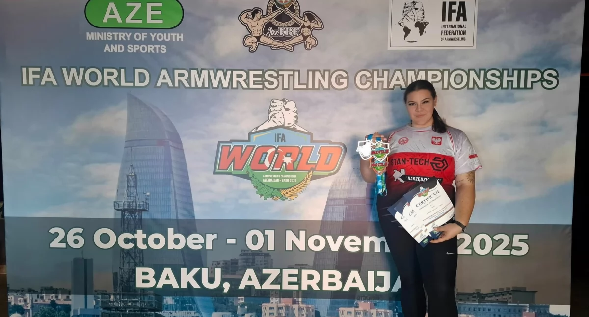 Inne sporty, Aleksandra Hertmanowska dwukrotną wicemistrzynią świata podczas Mistrzostw Świata Armwrestlingu (Azerbejdżan) - zdjęcie, fotografia