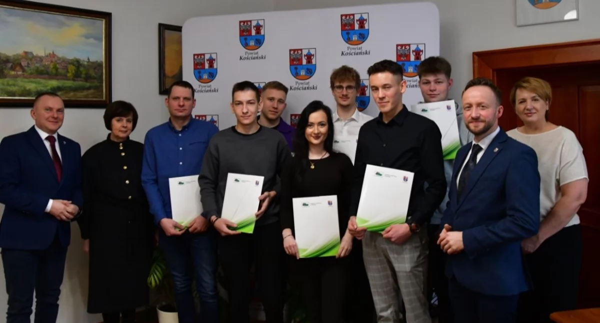 Sprawy lokalne, Przyznano kolejne dotacje otwarcie firmy! - zdjęcie, fotografia