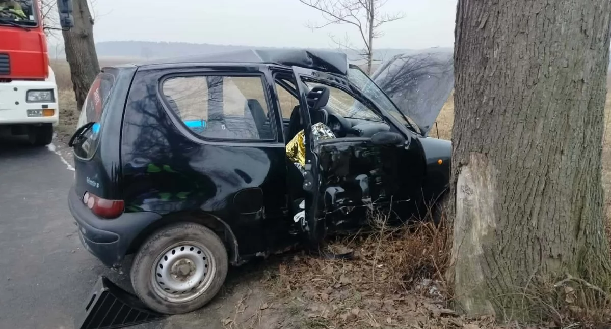 Wypadki drogowe, Wypadek drodze koło Starego Gołębina! - zdjęcie, fotografia