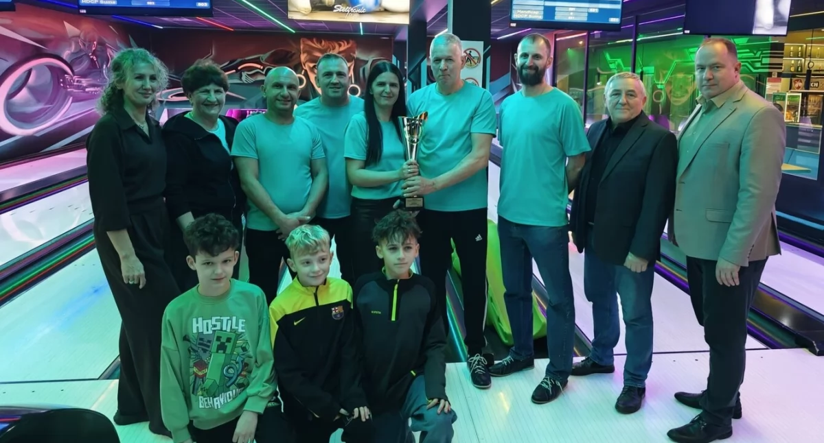 Inne sporty, Bowlingowe zmagania sołectw osiedli gminy Śmigiel - zdjęcie, fotografia