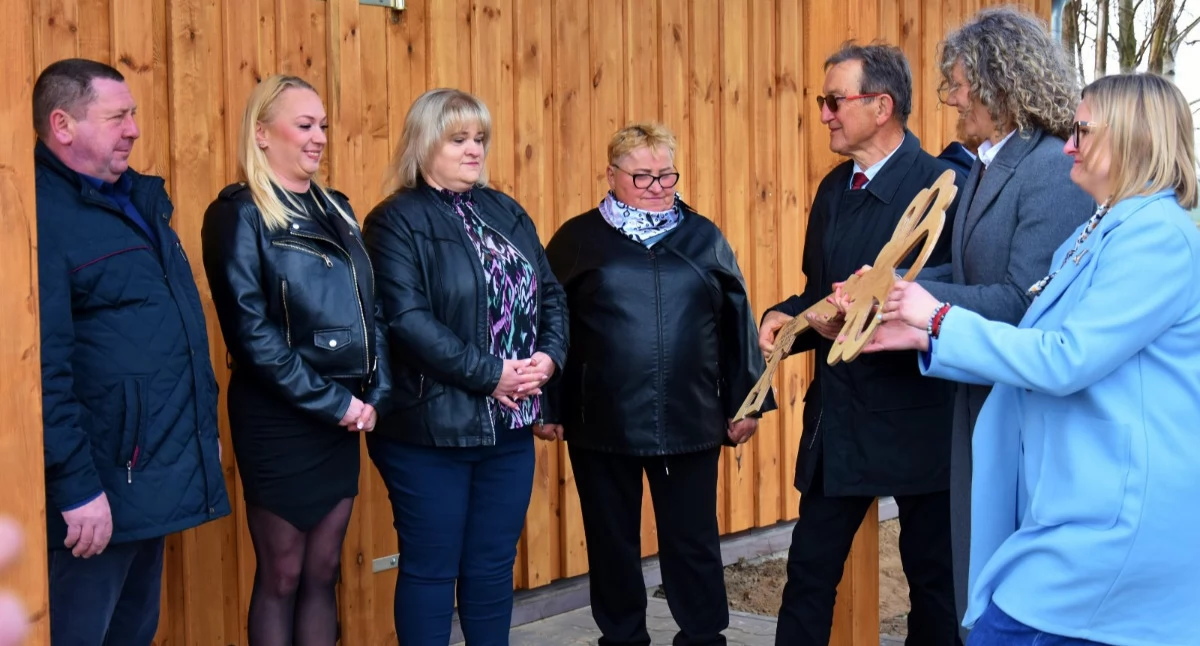 Inwestycje i remonty, Otwarcie wigwamu powitanie wiosny Karśnicach [ZDJĘCIA] - zdjęcie, fotografia