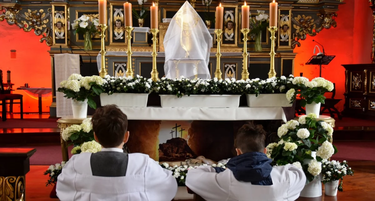 Wiara, religia, Groby Pańskie kościołach Kościanie [ZDJĘCIA] - zdjęcie, fotografia