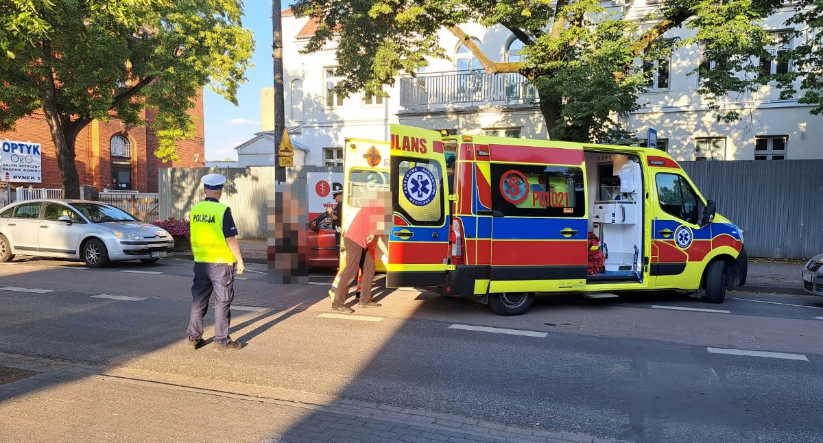 Inne zdarzenia, Zasłabł podczas jazdy samochodem Resuscytowały osoby postronne - zdjęcie, fotografia