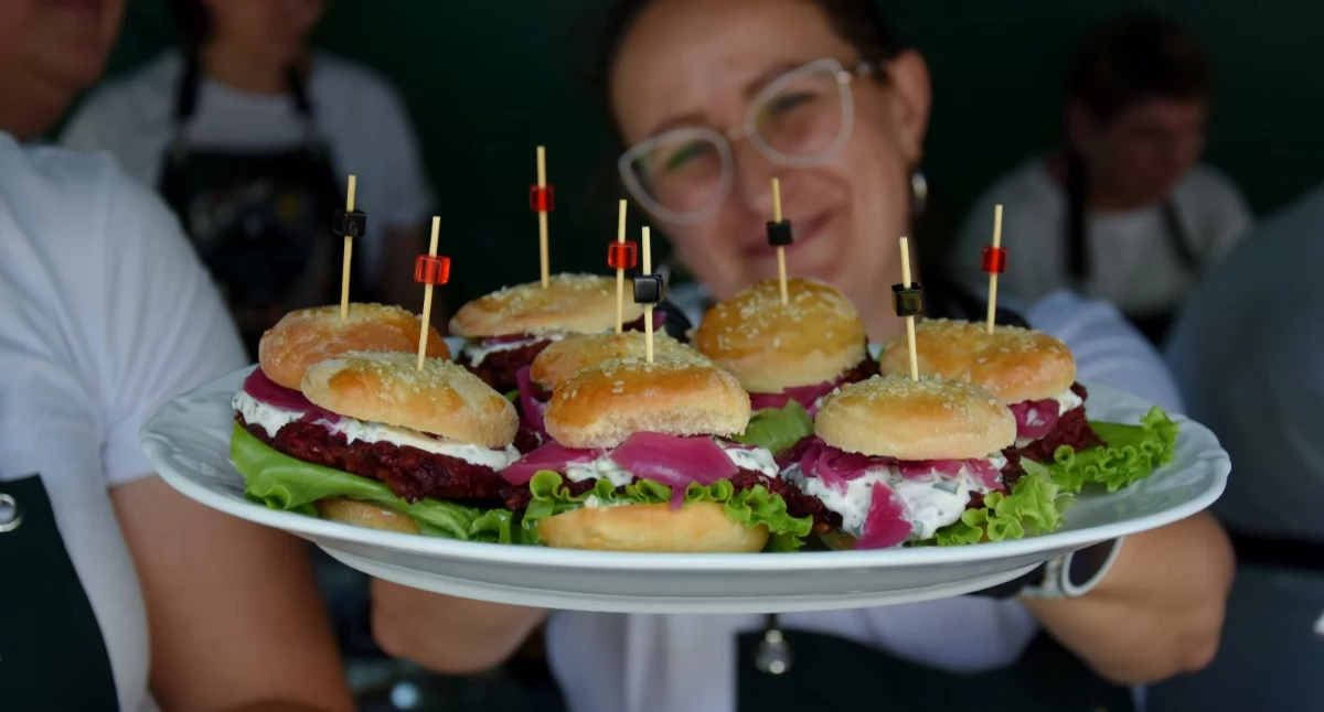 Imprezy różne, Festiwal Smaków Nowym Dębcu Buraki centrum uwagi! [ZDJĘCIA] - zdjęcie, fotografia