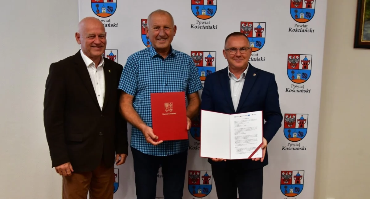 Inwestycje i remonty, gminie Kościan powstaną drogi rowerowe pieszych - zdjęcie, fotografia