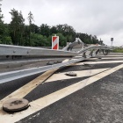 Wjechała w barierki na S5