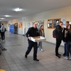 Policjanci rozdawali pączki (5)