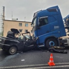 Wypadek z udziałem osobówki i ciężarówki w Czerwonej Wsi (2)