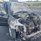 Samochód zapalił się podczas jazdy, Śmigiel, 22 lipca (KS) (8)