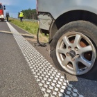 Wjechał w barierki na S5 (4)