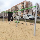 Nowe urządzenia na placu zabaw (4)