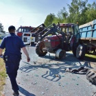 Autobus zderzył się z traktorem (5)