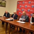 Remont drogi Nowy Dwór Łuszkowo, podpisanie umowy