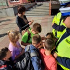 Policjanci rozdawali odblaski (1)