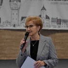 Na baczność, czy na spocznij (1)