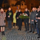 Złożyli kwiaty w obronie Jana Pawła II (5)