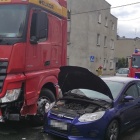 Kolizja 2 pojazdów na Marcinkowskiego (2)