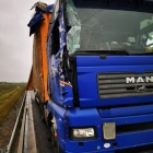Najechał na tył ciężarówki na S5 (3)
