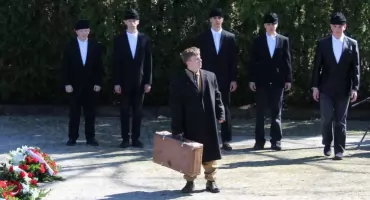 Nadzieja z popiołów - inscenizacja uczniów 