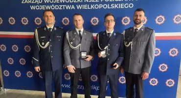 Policjanci z Kościana wyróżnienia Kryształową Gwiazdą!