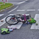 Potrącenie rowerzystki koło smoka (3)