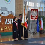 Nowy sztandar i pożegnanie absolwentów Ratajczaka 2023 (17)