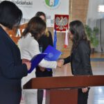 Nowy sztandar i pożegnanie absolwentów Ratajczaka 2023 (24)